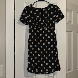 FOREVER 21 black & white daisy dress